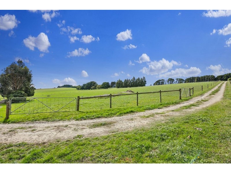 415 Lardner Road, Warragul VIC 3820