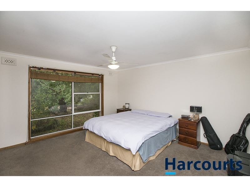 6 School Road, Willow Grove VIC 3825