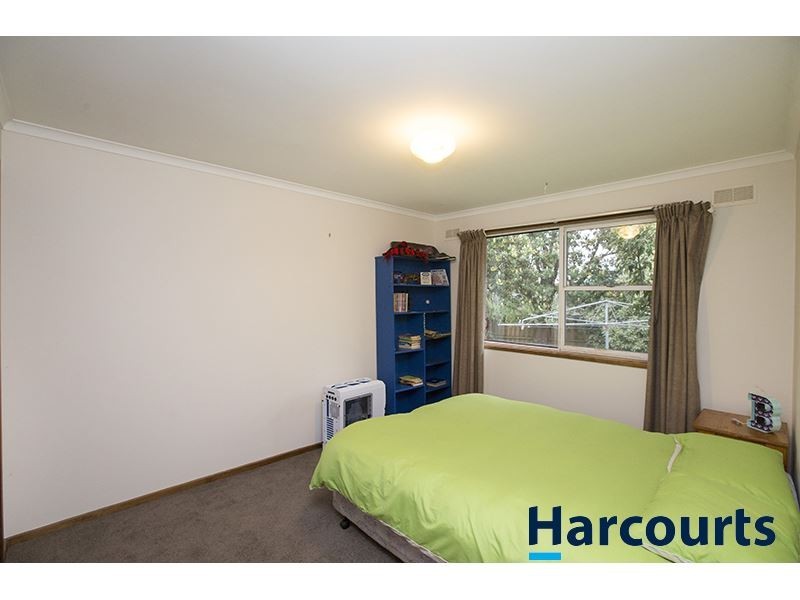 6 School Road, Willow Grove VIC 3825