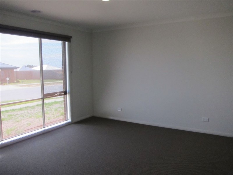 59 Vincent Boulevard, Trafalgar VIC 3824