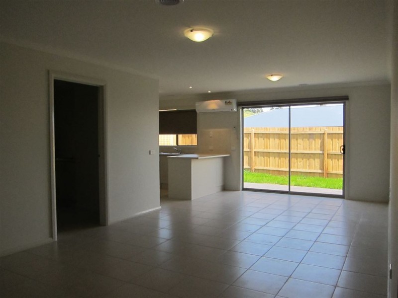 59 Vincent Boulevard, Trafalgar VIC 3824