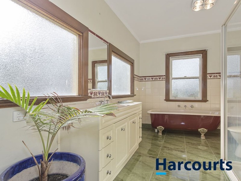 22 Cemetery Road, Yarragon VIC 3823