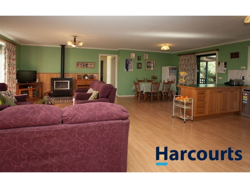 24 Fairway Drive, Drouin VIC 3818
