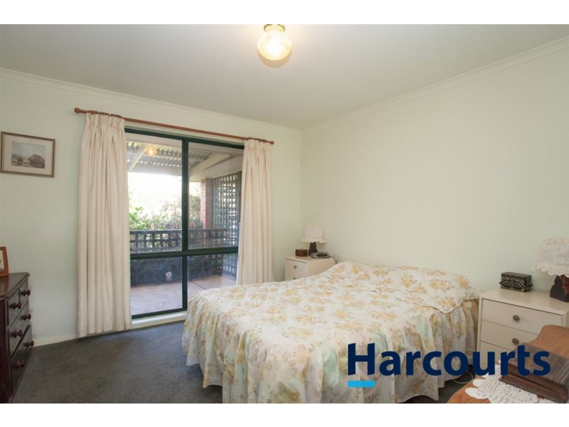 24 Fairway Drive, Drouin VIC 3818