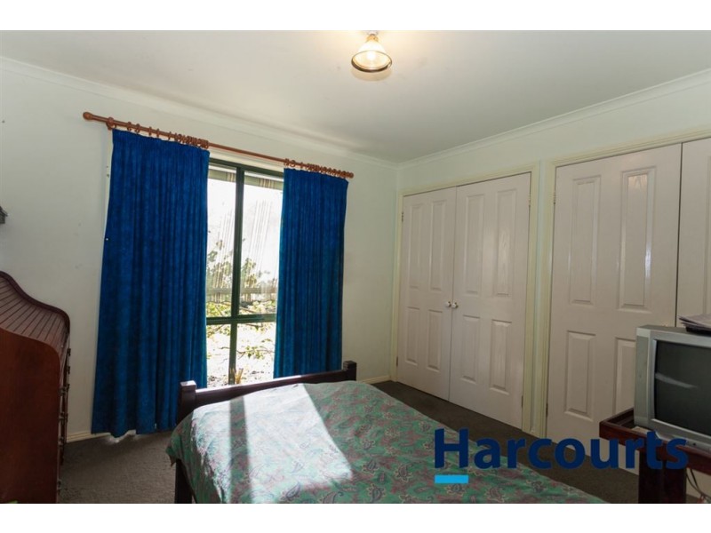 24 Fairway Drive, Drouin VIC 3818