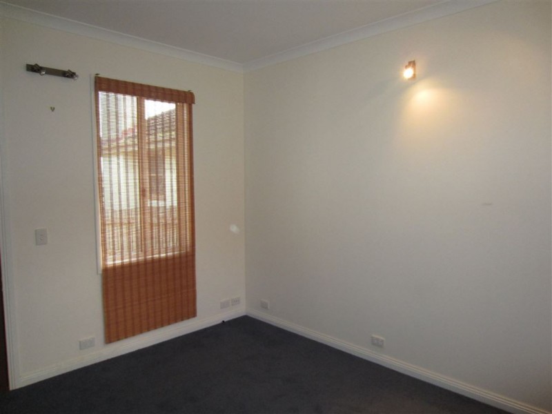 8 Dunn Street, Warragul VIC 3820