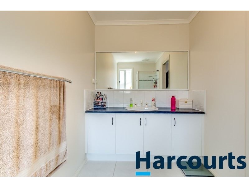 21 Hamilton Drive, Warragul VIC 3820