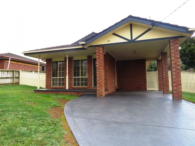 12 Bagot Street, Warragul VIC 3820