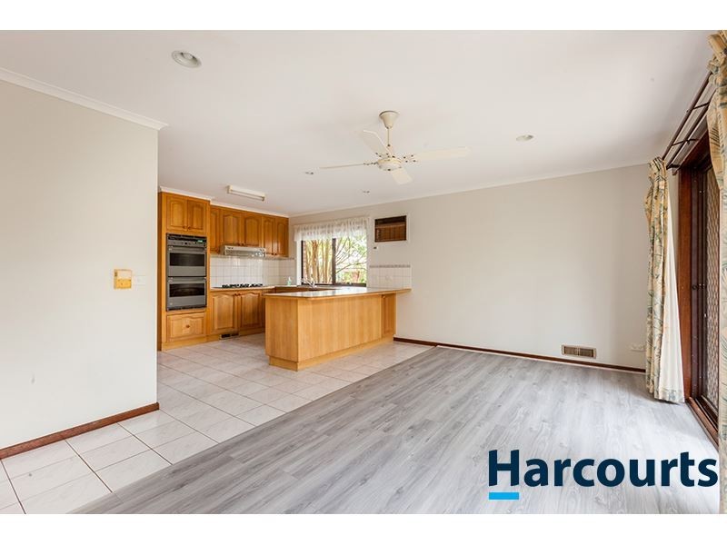 13 Somerset Drive, Warragul VIC 3820