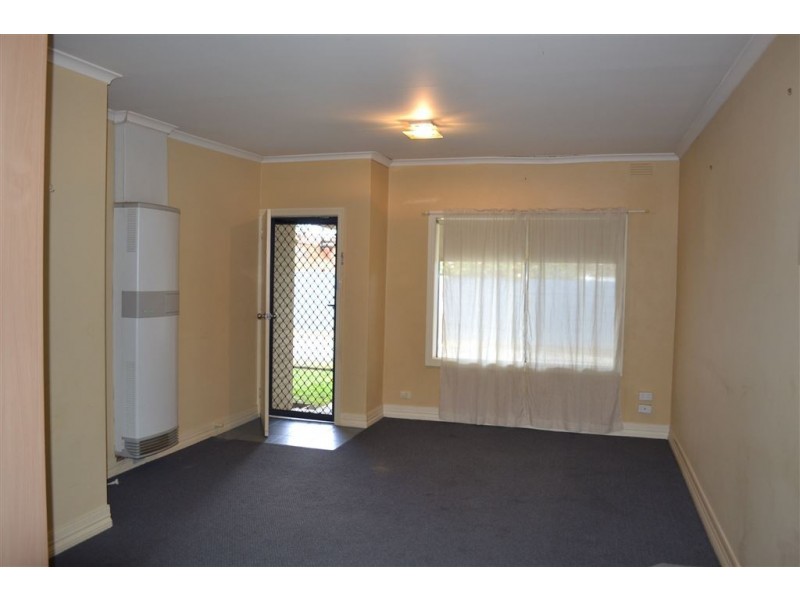 1/82 Brandy Creek Road, Warragul VIC 3820