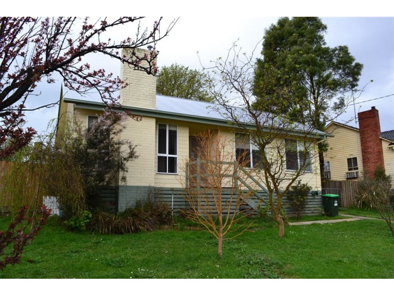 16 Western Park Drive, Warragul VIC 3820