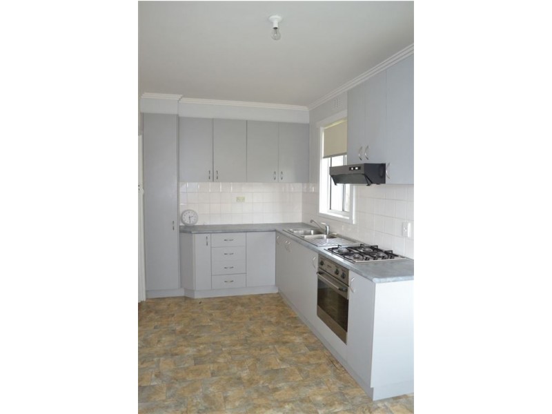 16 Western Park Drive, Warragul VIC 3820