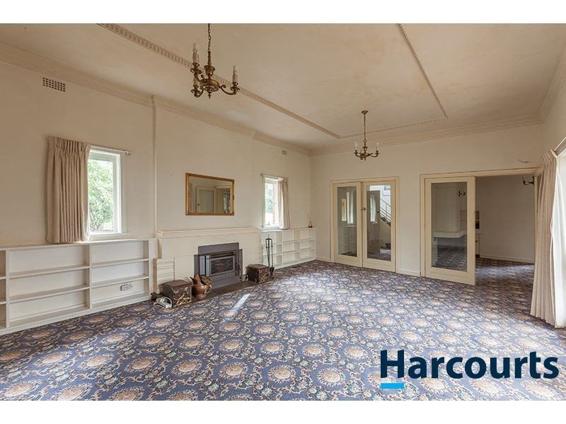 122 Brandy Creek Road, Warragul VIC 3820