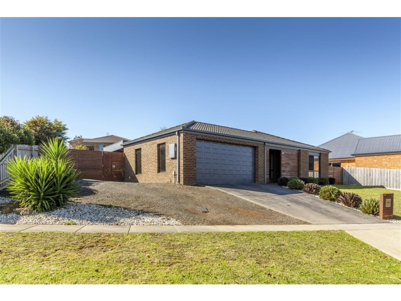 59 Dawson Drive, Warragul VIC 3820