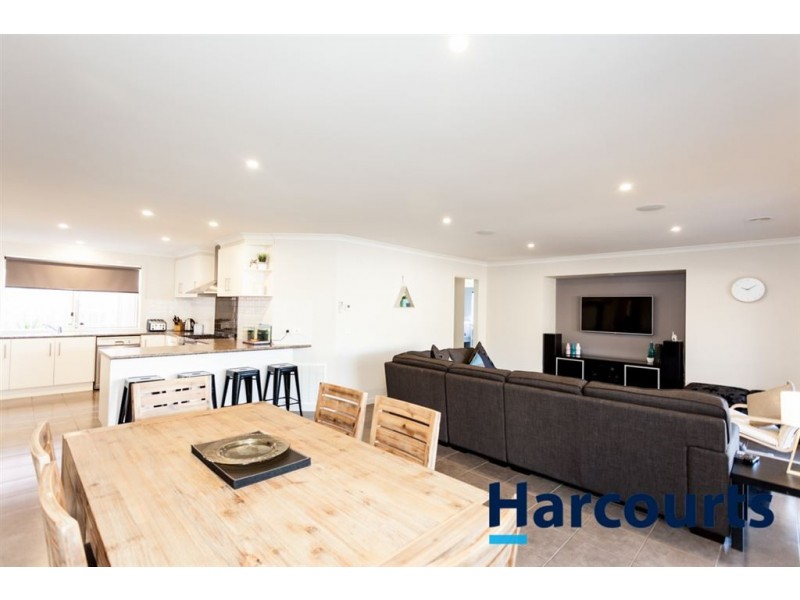 4 Blaxland Crescent, Warragul VIC 3820