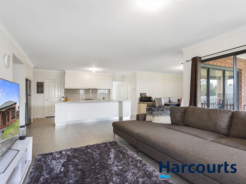 5 Isabella Court, Drouin VIC 3818