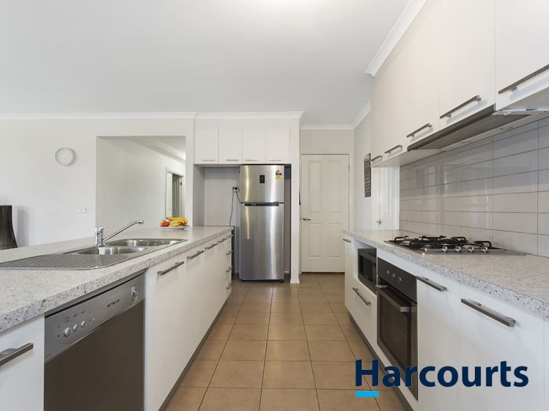 5 Isabella Court, Drouin VIC 3818