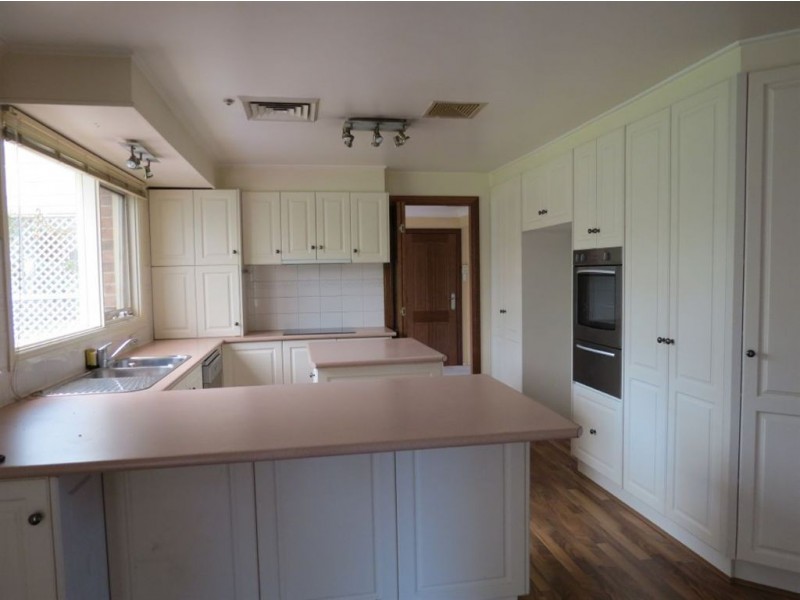 4 Middleton Avenue, Castle Hill NSW 2154