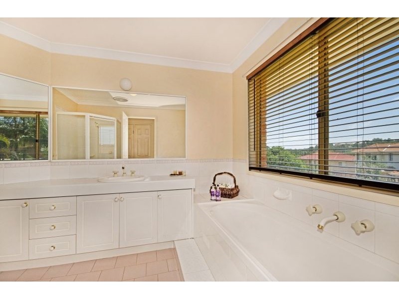 4 Grand View Court, Bella Vista NSW 2153