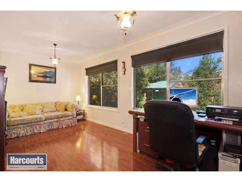 21 Larool Crescent, Castle Hill NSW 2154