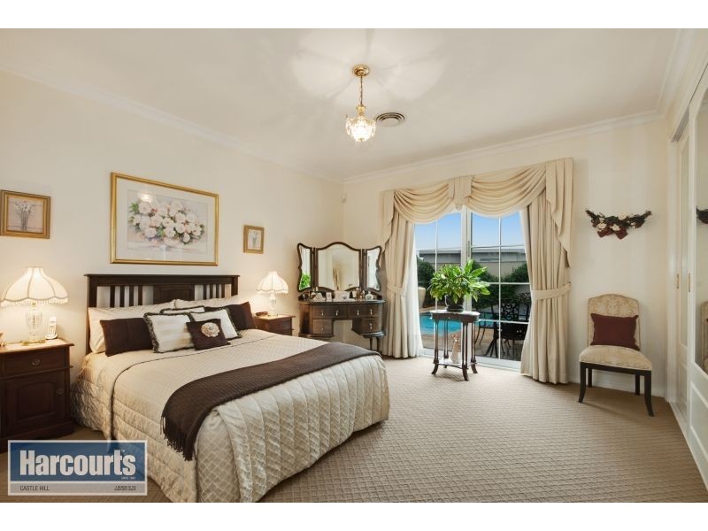 37 Edgewater Drive, Bella Vista NSW 2153