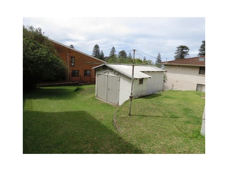 12 Austral Avenue, Avoca Beach NSW 2251