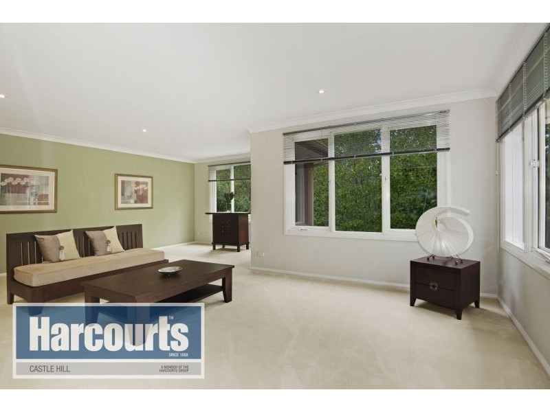 18 Cynthia Avenue, Castle Hill NSW 2154