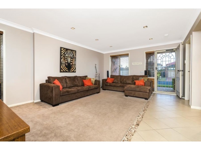 47 Canyon Drive, Stanhope Gardens NSW 2768