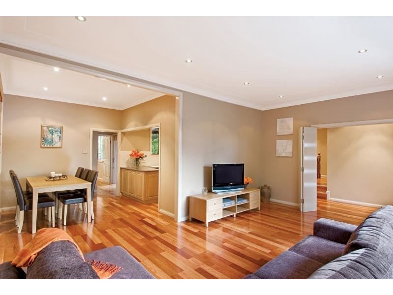 6 Mulgray Avenue, Baulkham Hills NSW 2153