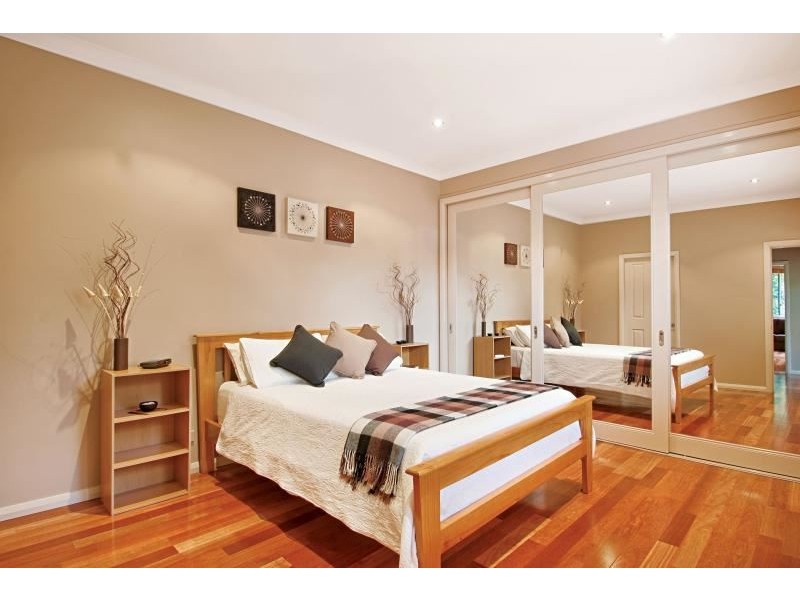 6 Mulgray Avenue, Baulkham Hills NSW 2153