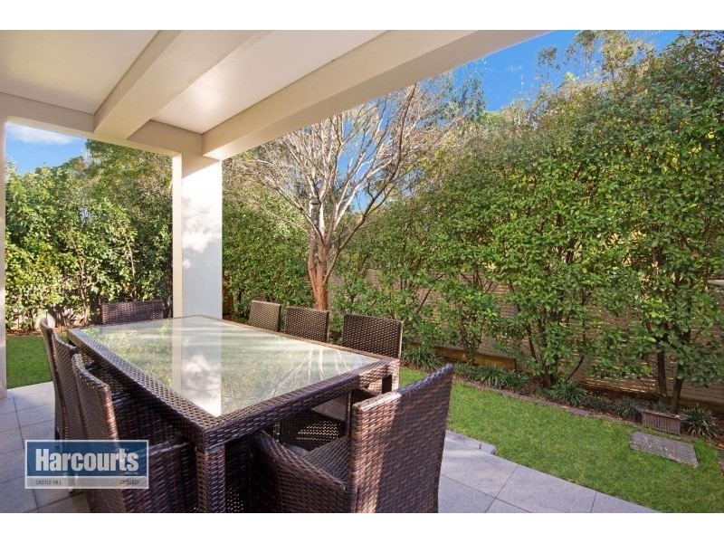 4 Waterstone Crescent, Bella Vista NSW 2153