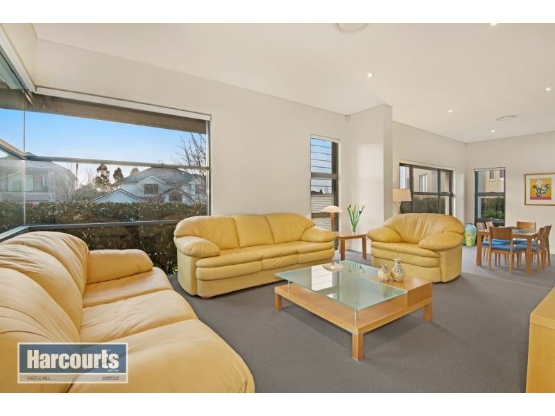 9 Macarthur Ridge Way, Bella Vista NSW 2153