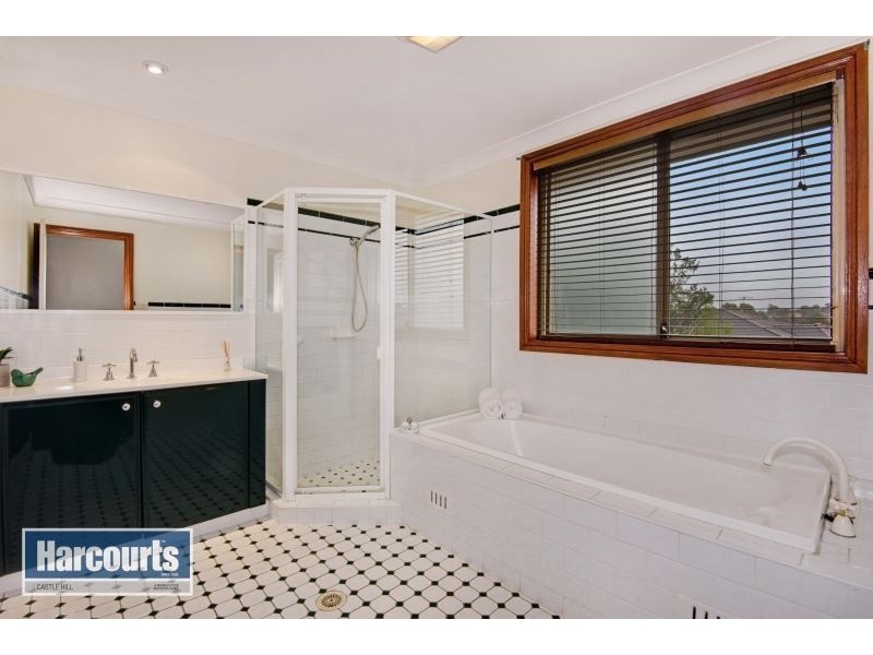 5 Cornwall Place, Bella Vista NSW 2153