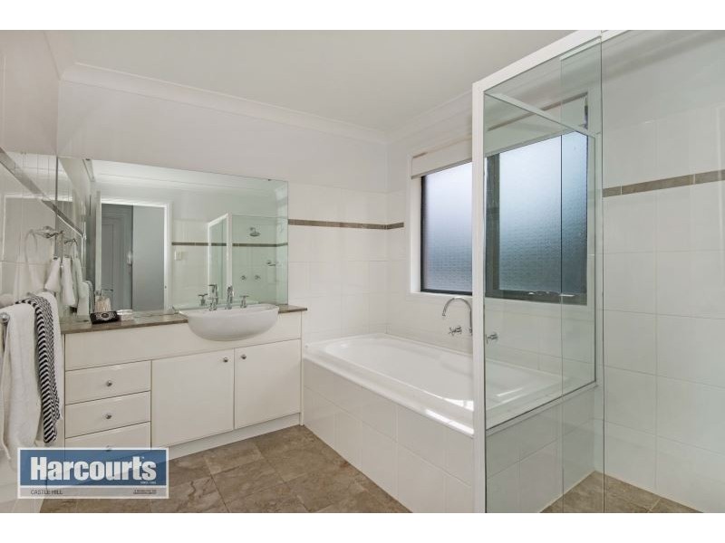 36 Linden Way, Bella Vista NSW 2153