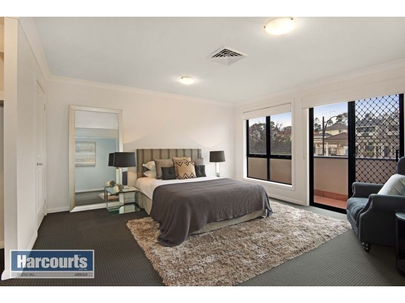 36 Linden Way, Bella Vista NSW 2153