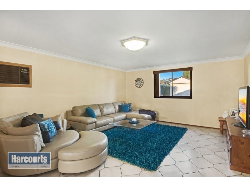 19 Alpine Circuit, St Clair NSW 2759