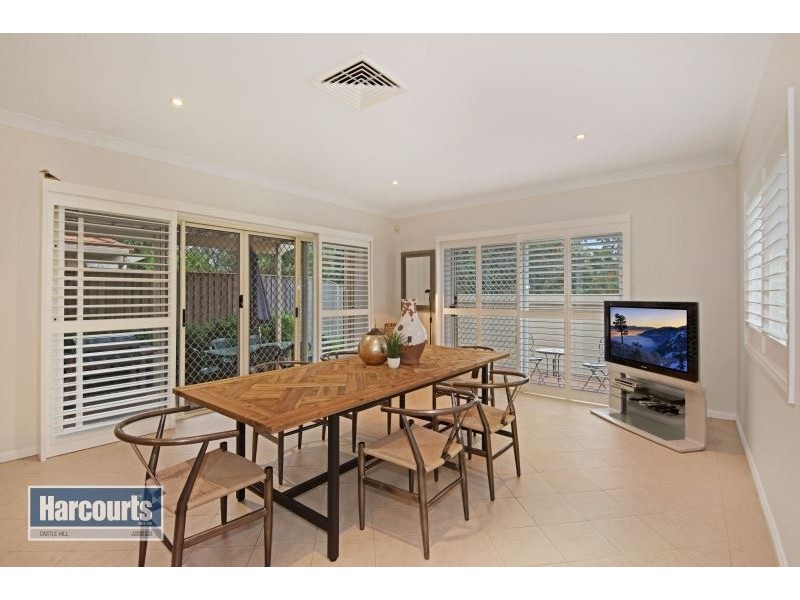 24 Linden Way, Bella Vista NSW 2153