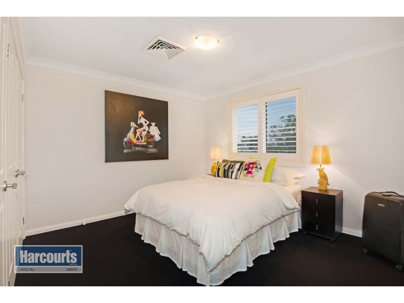 24 Linden Way, Bella Vista NSW 2153