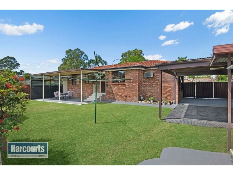 42 Tallagandra Drive, Quakers Hill NSW 2763