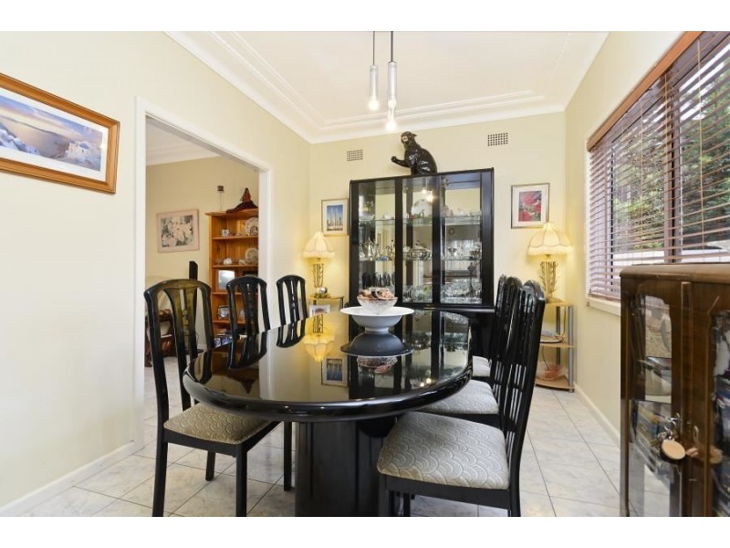 7 Birdwood Street, Denistone East NSW 2112