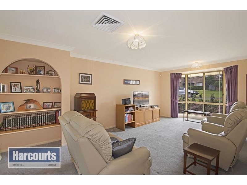 6 Erinleigh Court, Kellyville NSW 2155