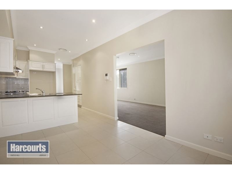 7 Jacqui Circuit, Baulkham Hills NSW 2153