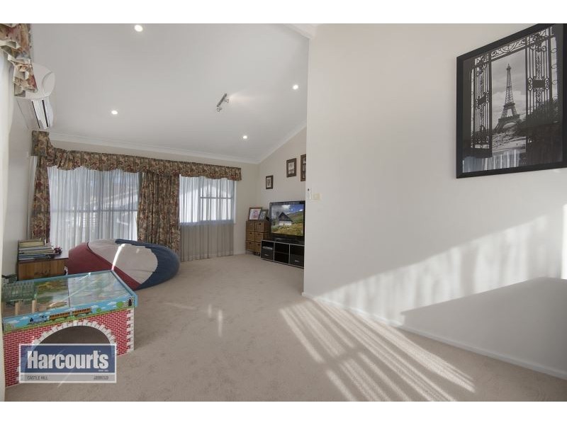 11 Ixion Street, Winston Hills NSW 2153