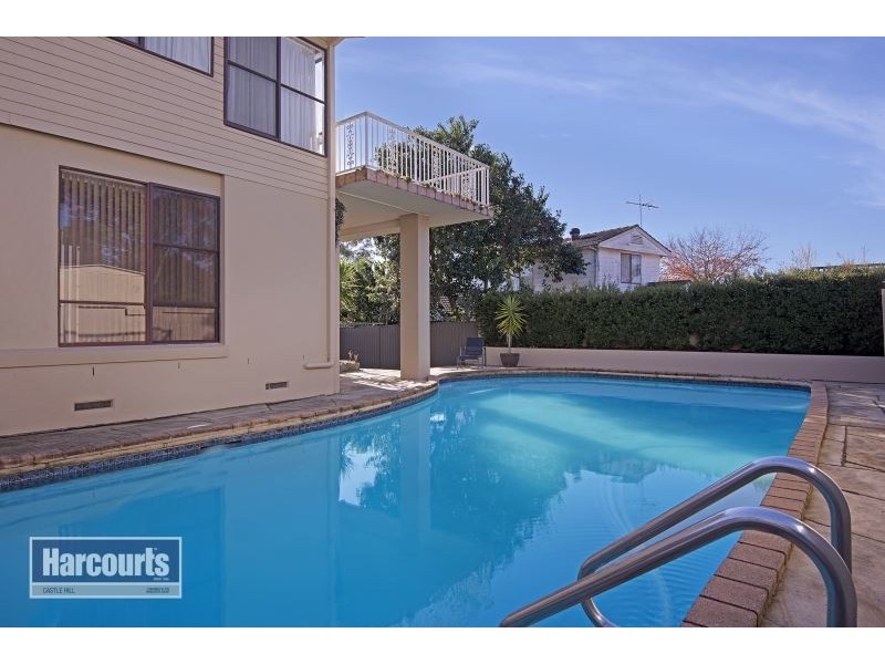 11 Ixion Street, Winston Hills NSW 2153