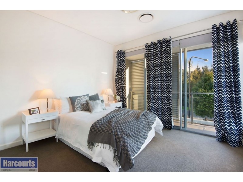 96 Central Park Avenue, Baulkham Hills NSW 2153