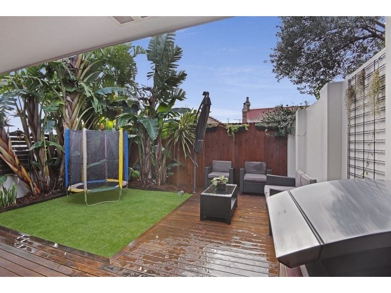 17 Day Street, Marrickville NSW 2204