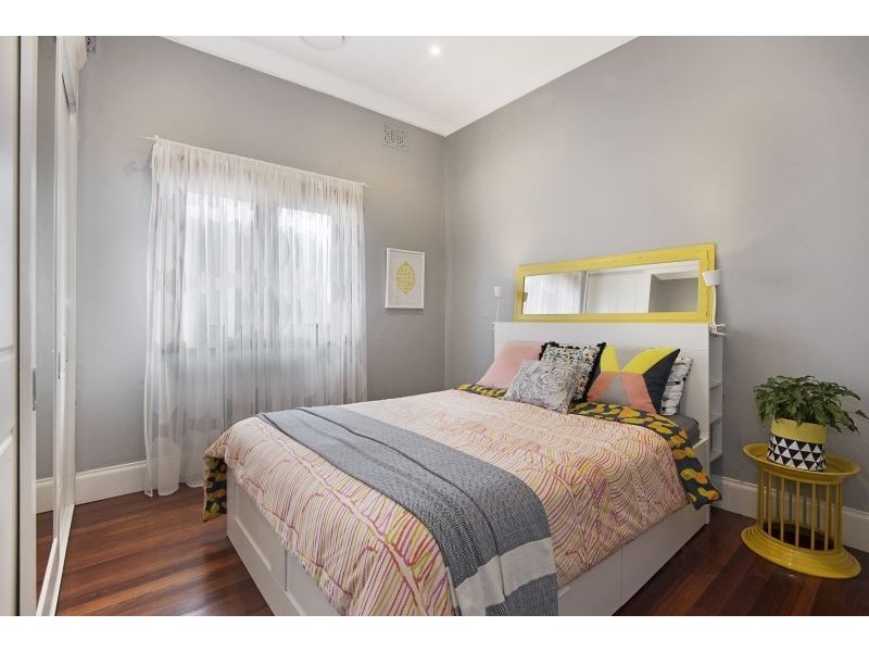 17 Day Street, Marrickville NSW 2204