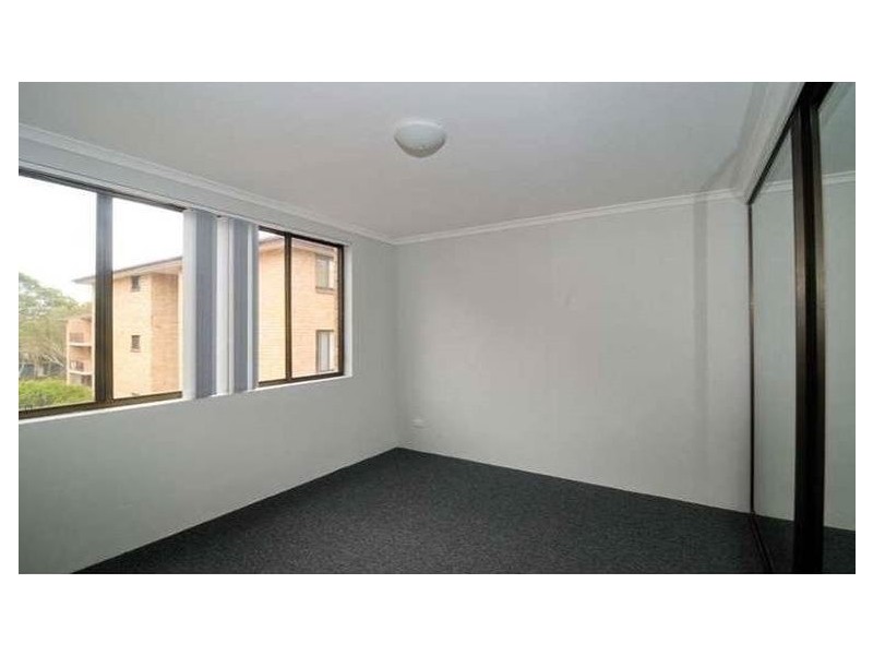 18/26 Mantaka Street, Blacktown NSW 2148