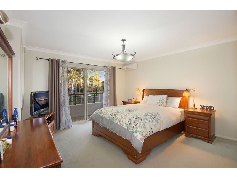 10 Eccles Way, Stanhope Gardens NSW 2768