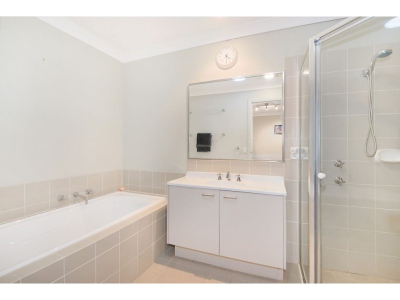 10 Eccles Way, Stanhope Gardens NSW 2768